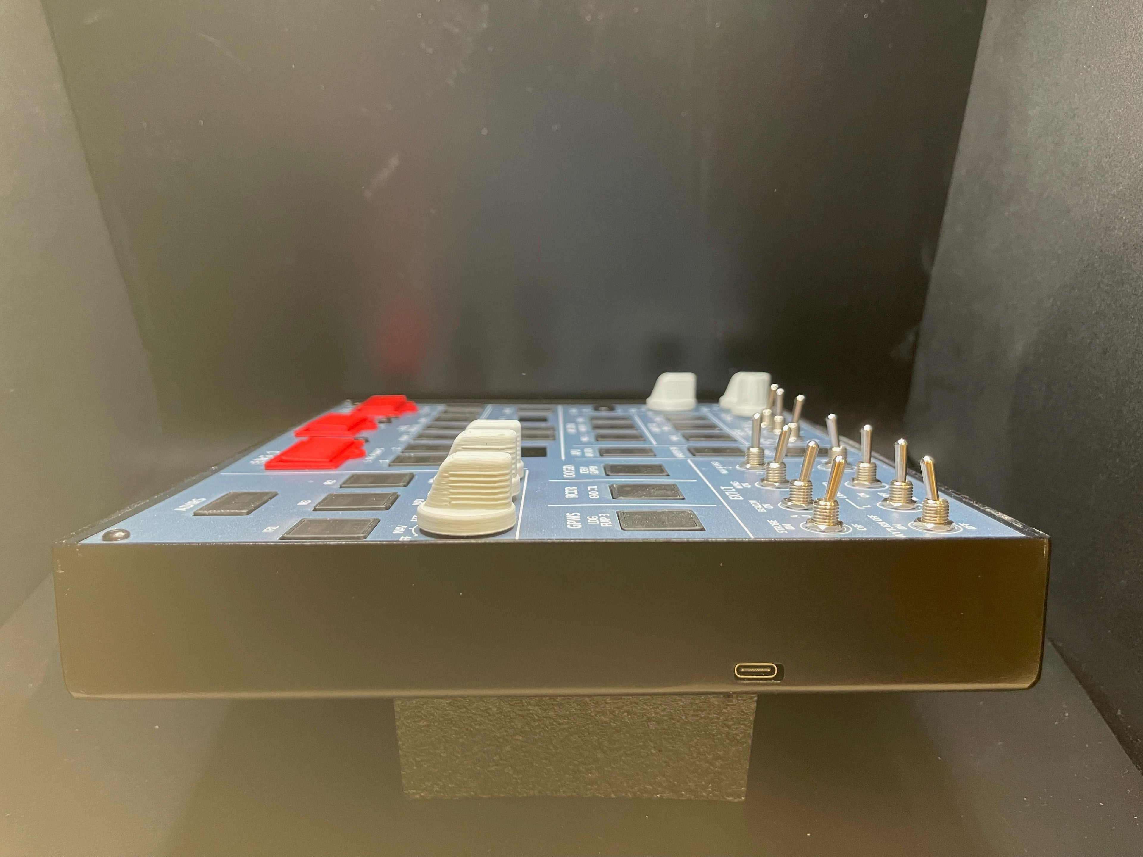 Rowsfire A107 Overhead Panel – Renewed